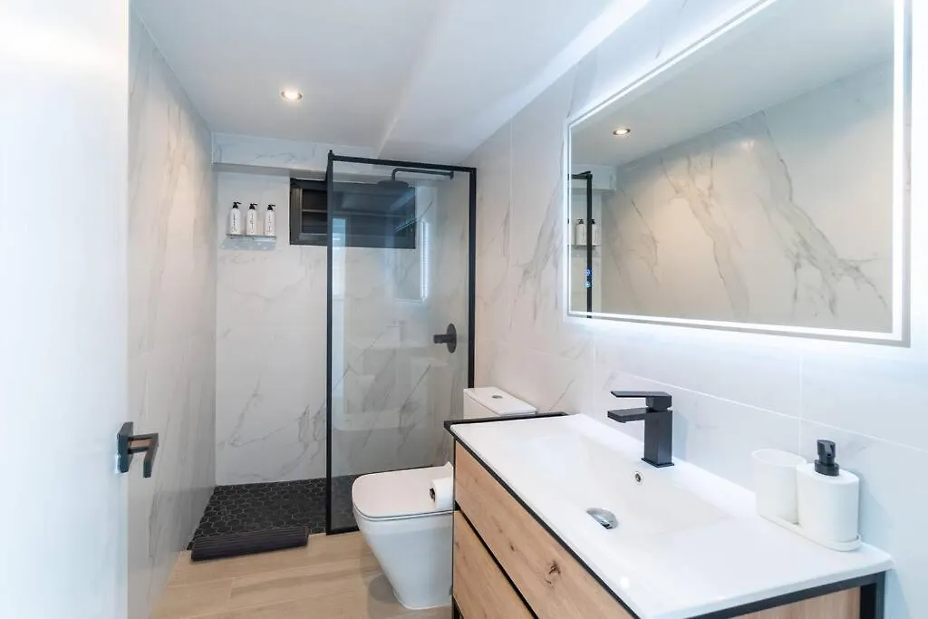 Emerald Haus 12Bd 6Bath Sleeps 26 People 산후안 0*,  푸에르토리코