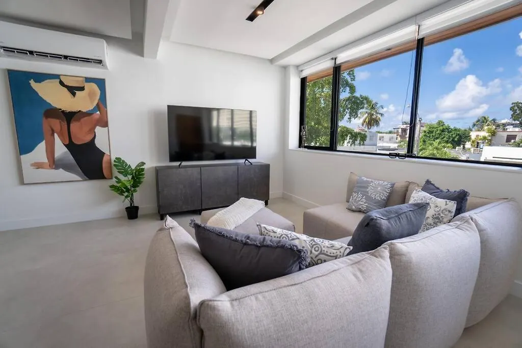 아파트 Emerald Haus 12Bd 6Bath Sleeps 26 People 산후안