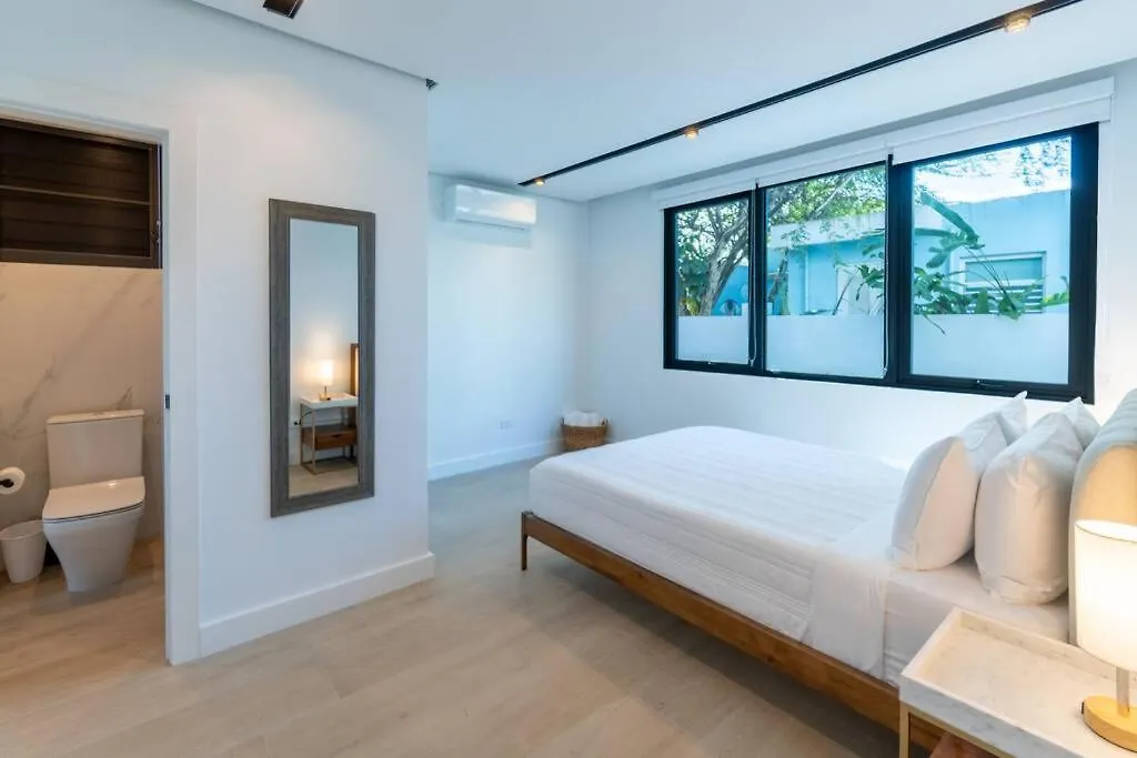Emerald Haus 12Bd 6Bath Sleeps 26 People San Juan